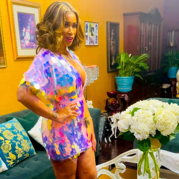 Sequined Bebe dress - Picture 3 of 3